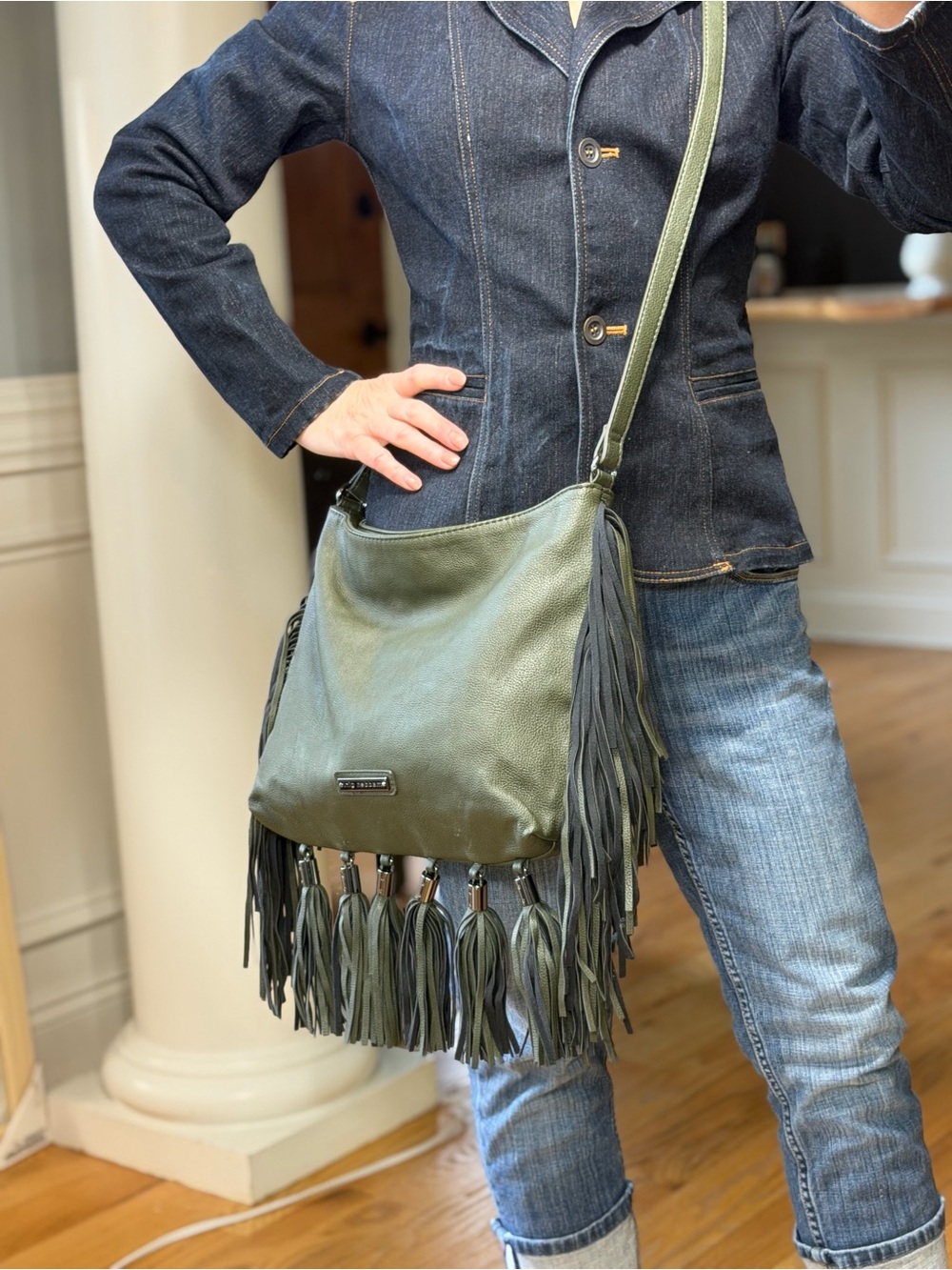 Madden Girl 2010’s Boho Western Olive/Black Fringe Crossbody Bag (GUC)